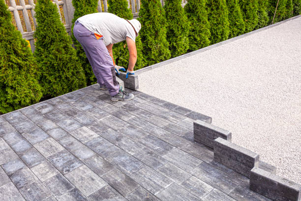 Best Driveway Paving Contractor  in Centralia, WA
